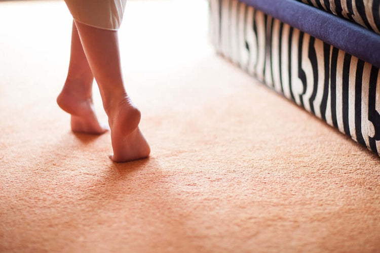 Moquette + escalier (faux plancher)